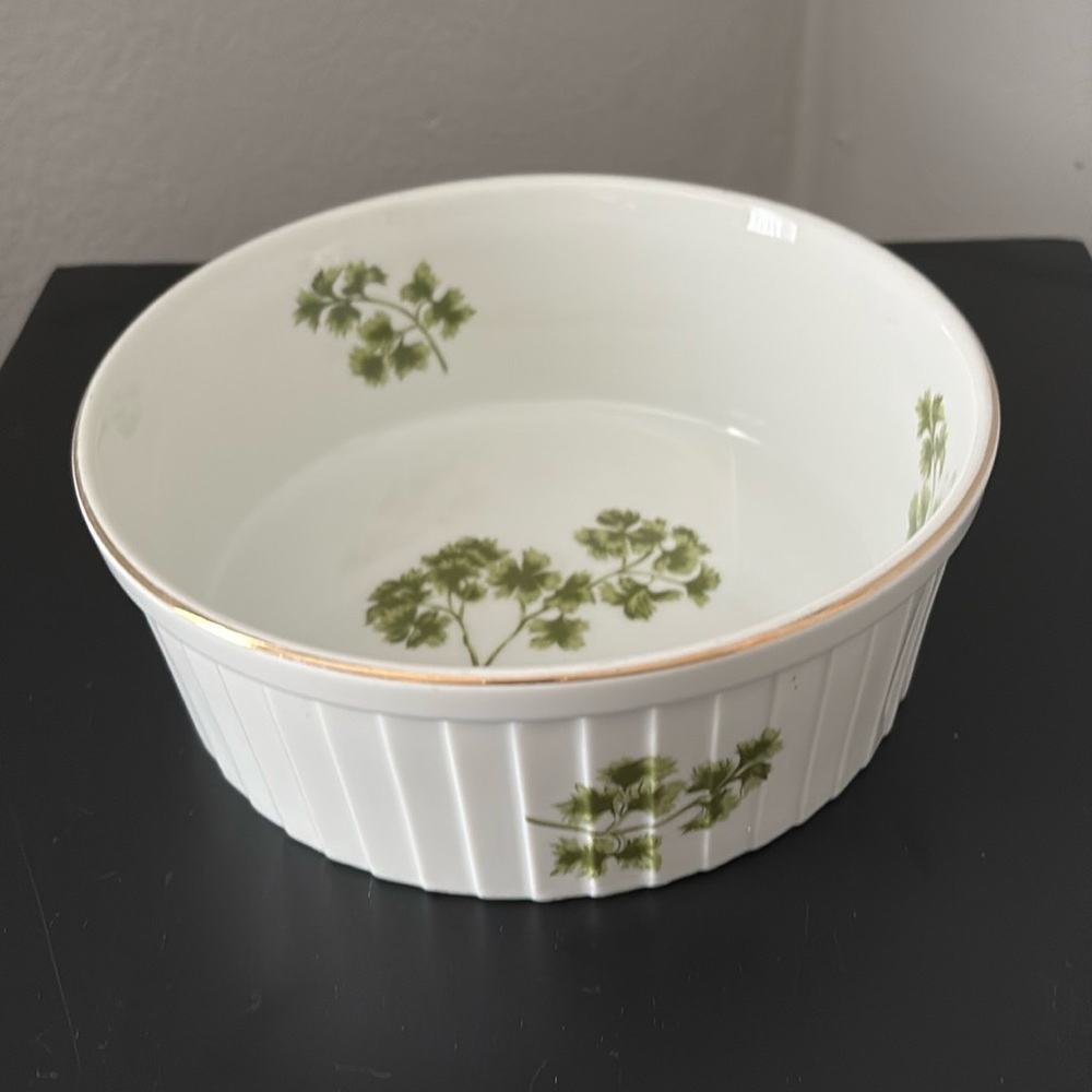 Vintage Parsley Sadek Souffle Casserole Dish with Gold Trim- Gently used